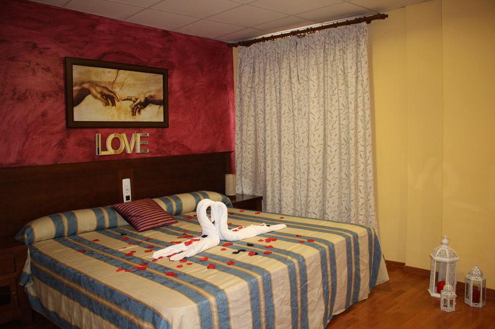 Hotel La Curva Albolote Εξωτερικό φωτογραφία