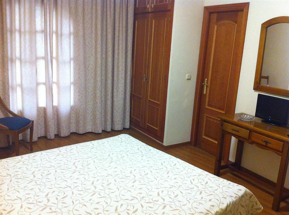 Hotel La Curva Albolote Εξωτερικό φωτογραφία