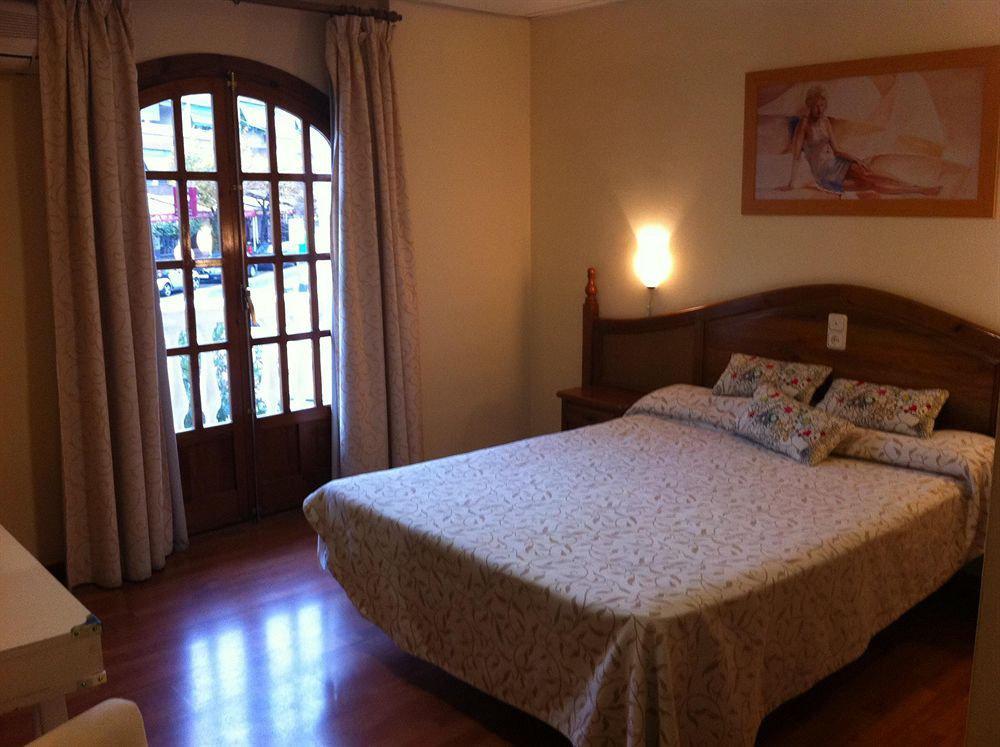 Hotel La Curva Albolote Εξωτερικό φωτογραφία